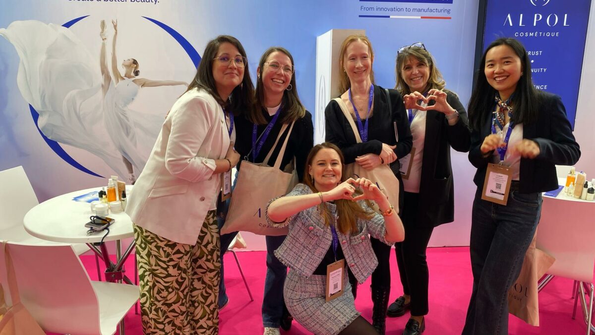 salon équipe ALPOL In cosmetics global
